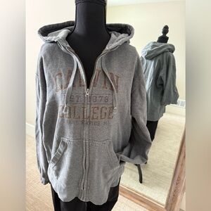 Men’s Vintage Calvin College distressed hoodie size L